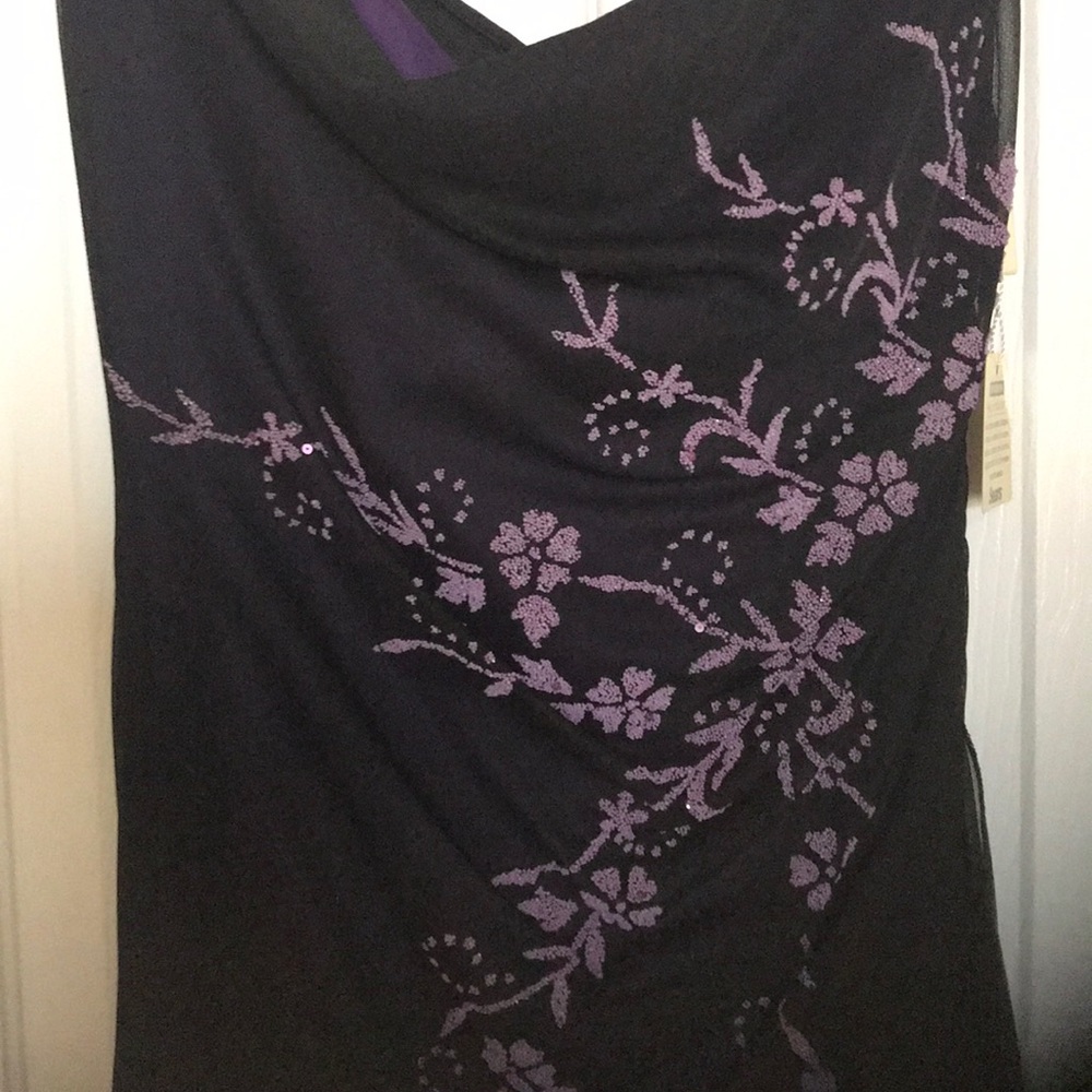 Dress - Picture 2 of 6